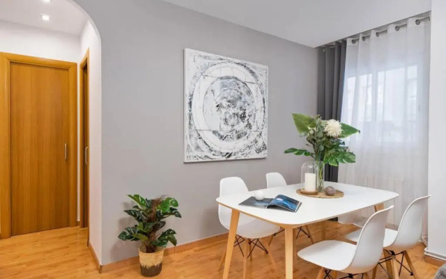 Lodging Apartments Villa de Gracia 2 bedroom cozy apartment