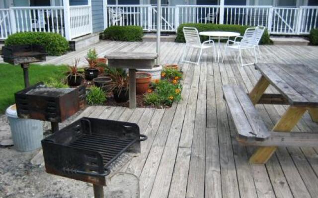 Summer Breeze Condominium 211