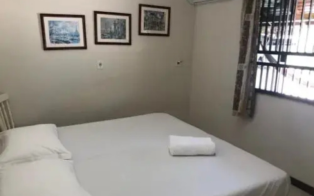Dax Bombinhas Hostel