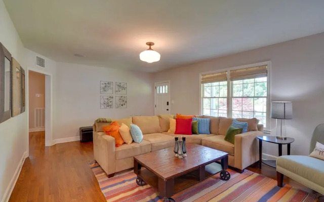 Cozy Durham Home Near Universities!