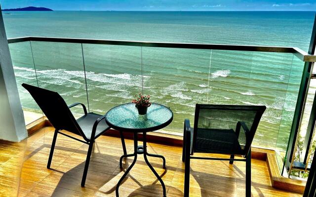 MrK Penthouse at Timurbay