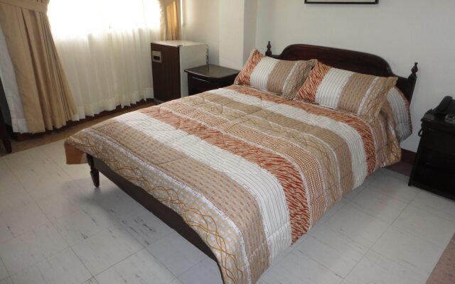 Oro Hotel