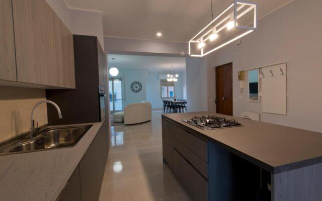 Casa Bella - 3 Baths - Walk to Ortigia