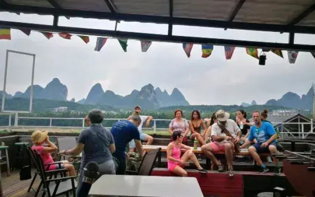 Yangshuo Showbiz Youth Hostel