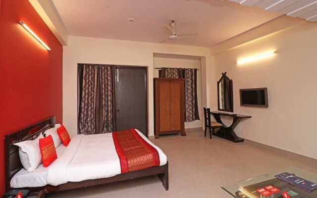 OYO 10350 Hotel Noida Fortune