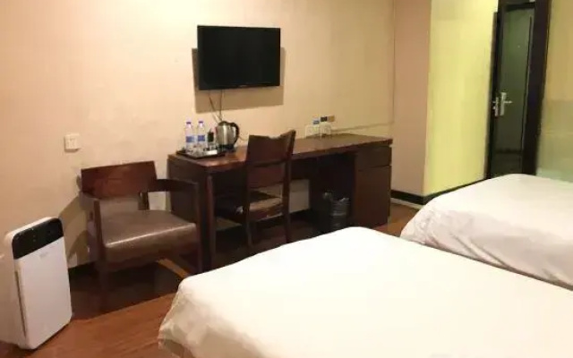 Homeinn Hotel (Ningbo Tianyi Square Center)