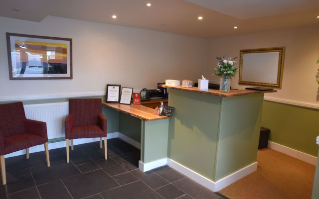 Crossways Inn