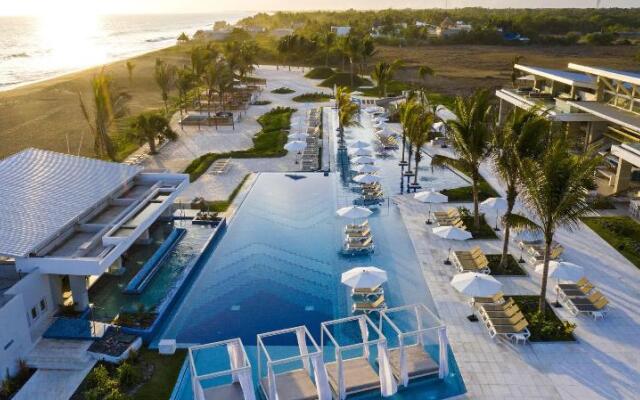 Oceana Resort & Conventions - All Inclusive