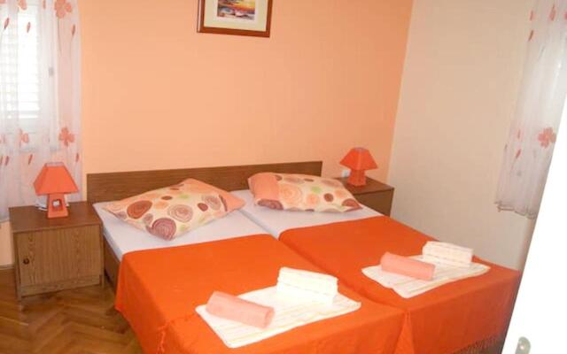 One bedroom appartement with wifi at Zadar