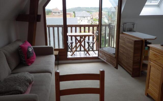 Nice Flat 2 Steps From The Beach