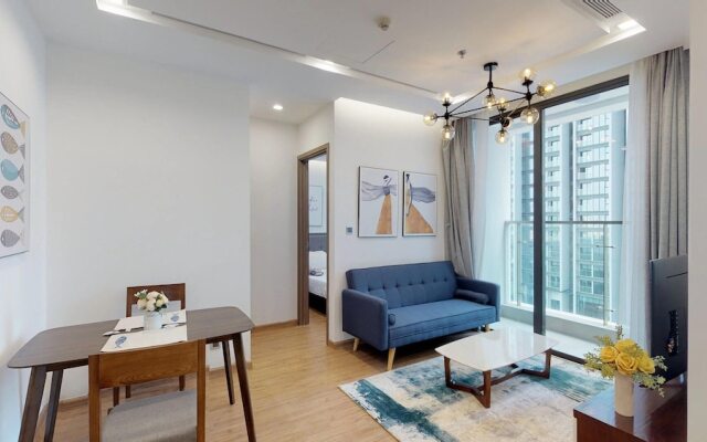 Luxury Apartment in Vinhomes Metropolis