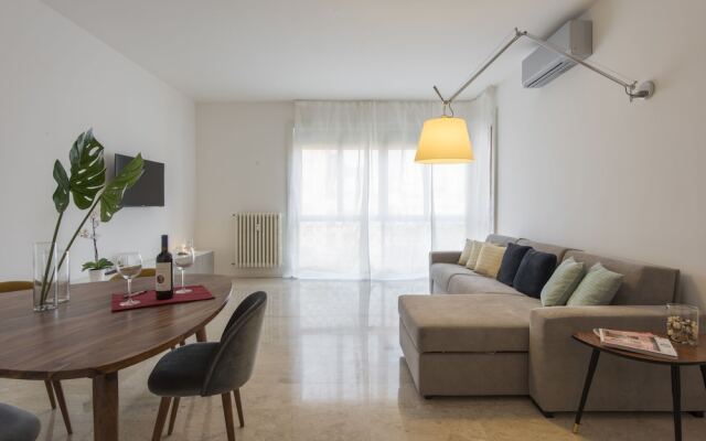 Mila Apartments Via Savona