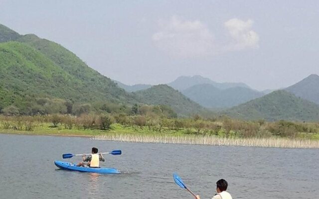 T and P Lake View