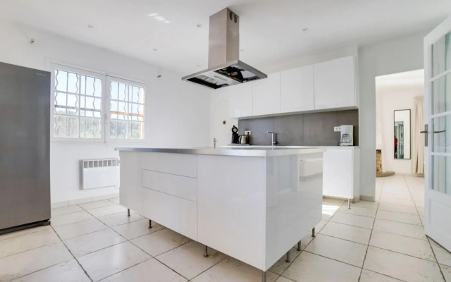 Modern Villa With Swimming Pool in Sainte-maxime
