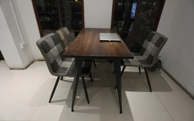 OYO 92988 City Room