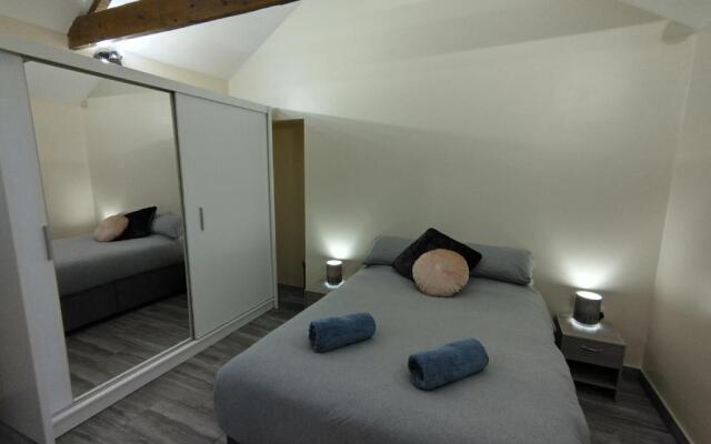 Queens Holiday Apartment