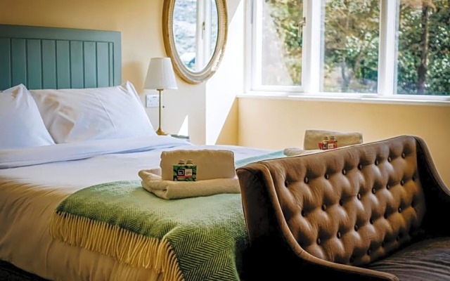 Plas Weunydd Hotel