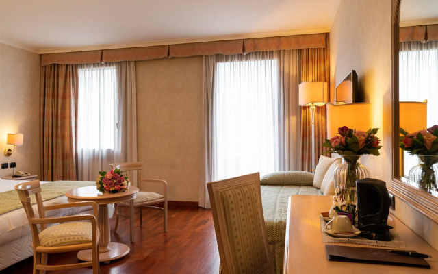 Hotel Roxy Plaza