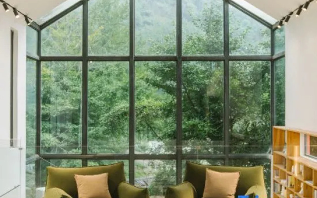 SeeMountain Hostel