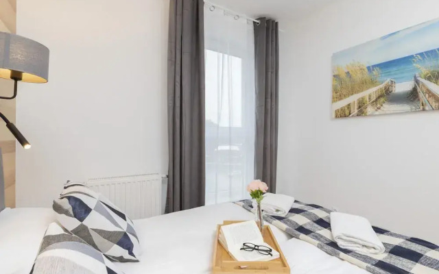 Gdynia Nadmorskie Tarasy by Renters
