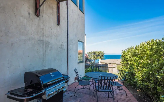 3263 Villa by the Sea