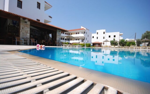 Theatraki Apartments