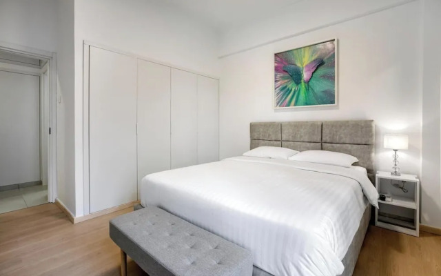 Acropolis Museum Apartment by A&A
