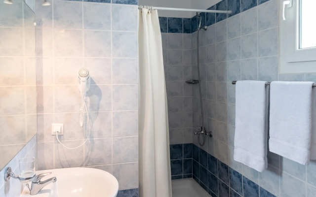 Ampelia Hotel Kassandra