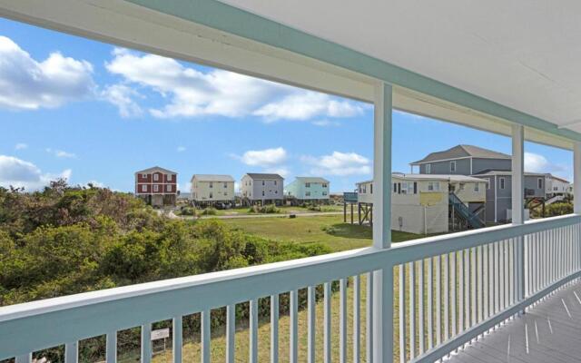 The Hideaway by Oak Island Accommodations