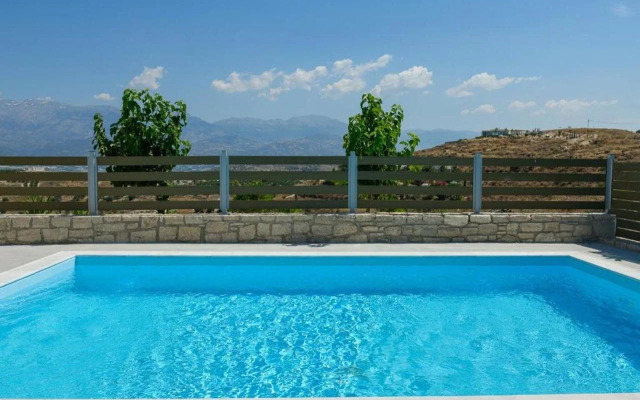 Orelia Cretan Villas & Deluxe Apartments