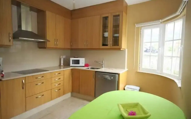House - 3 Bedrooms with Sea views - 101983