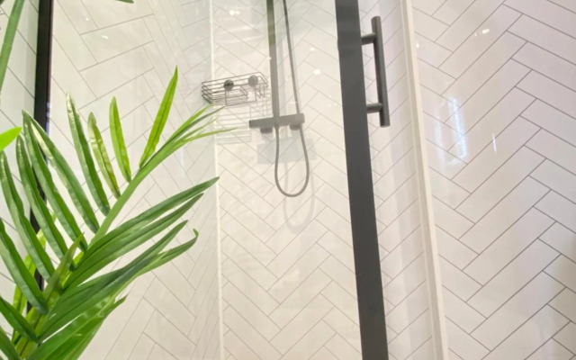 Scarborough Stays - Captain Bay Apartments