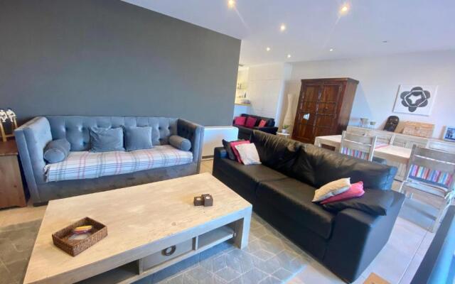 Deluxe Apartment with Shared Pool
