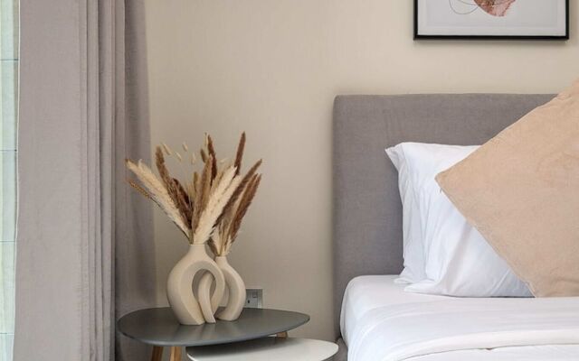 Spacious 1 Bedroom Near Downtown and Dubai Mall