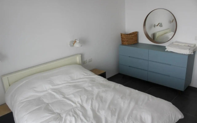 Beautiful Apartment on The First Line of The Sea
