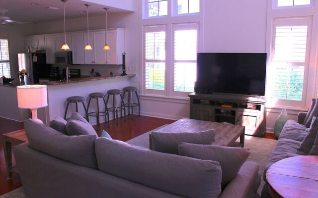 1277 Laurel Grove - 3 Br Home