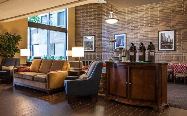 Suburban Studios Arlington Heights – Elk Grove
