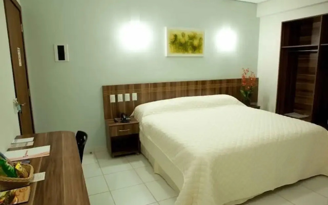 Serras Hotel