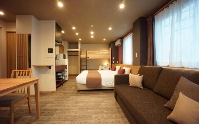 WIRES HOTEL James zaka