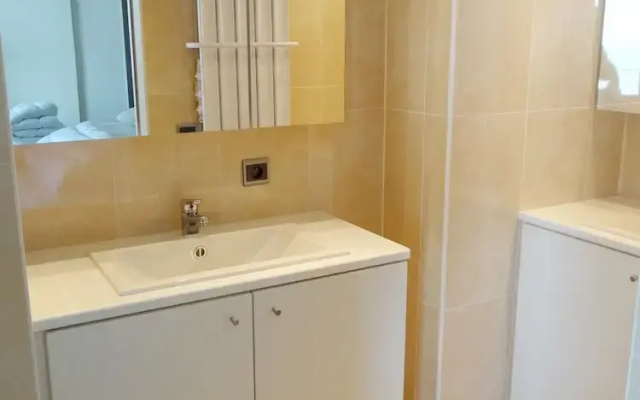 Apartment in Nieuwpoort Near Golf Course
