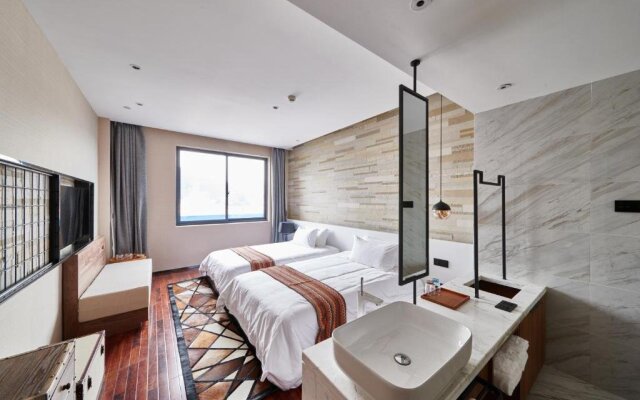 Aizhu Boutique Theme Hotel