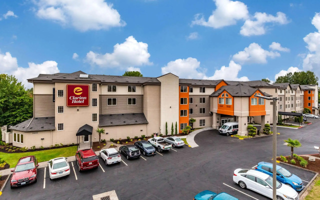 Clarion Hotel Portland Airport
