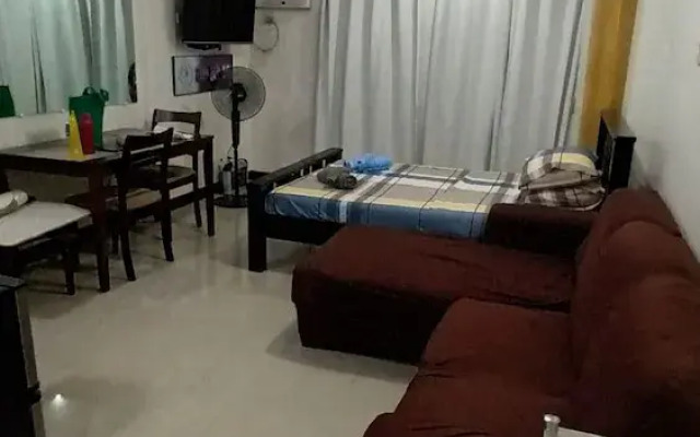 Impeccable 1-bed Studio in Paranaque City