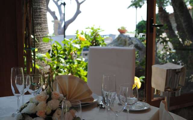 L'Incanto Restaurant & Suites