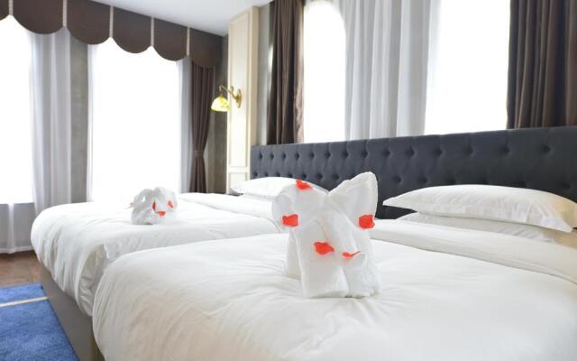 Xiao'en Castle Hotel Tianmenshan