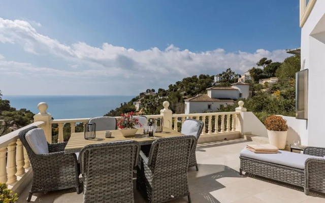 Rijos in J vea With 3 Bedrooms and 3 Bathrooms