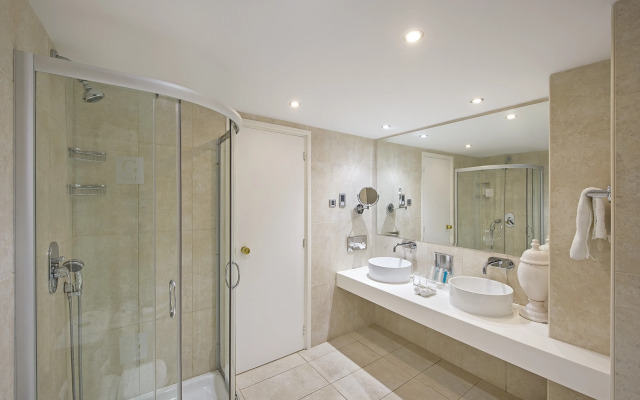 Grecian Sands Hotel