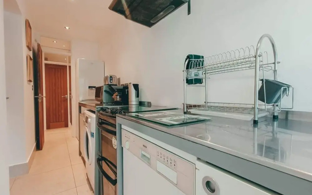 The Sandy Studio Flat in Petersham