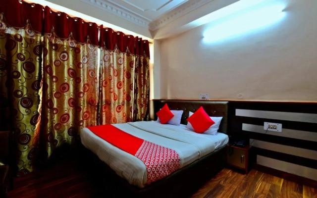 Hotel Paras By OYO Rooms