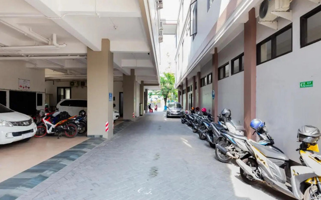 Sans Hotel Rajawali Surabaya